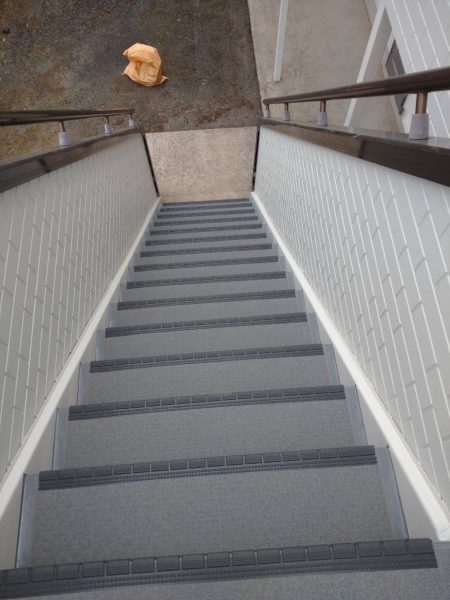 東船橋　ハイタウン坪井様