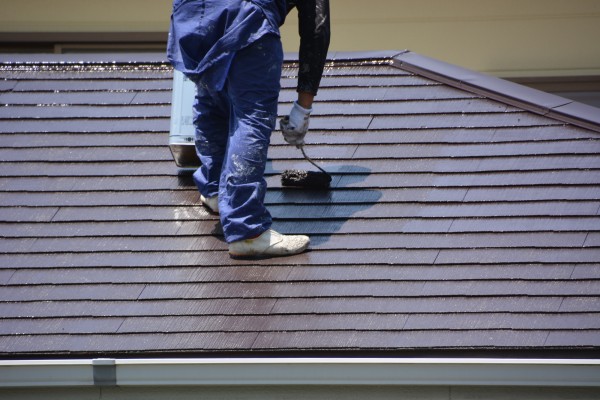 屋根塗装は足場なしではできない？無足場工法について解説！